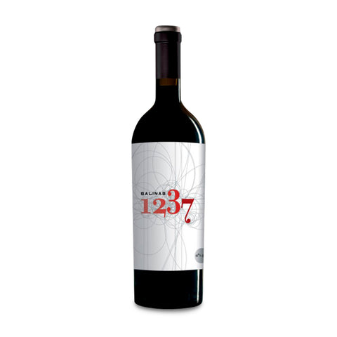Salinas 1237 tinto reserva 4 variedades intenso brillante granate de Bodega Sierra Salinas